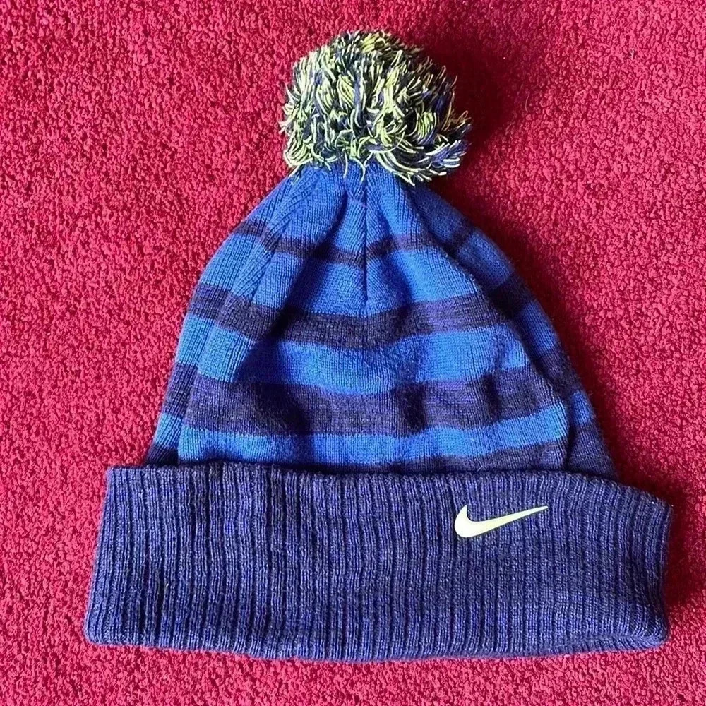 Nike Pom Hat